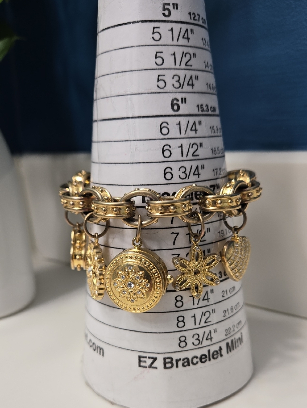 Anne Klein Vintage Gold Tone Charm Bracelet with Heart Watch & Floral Charms - Picture 7 of 15